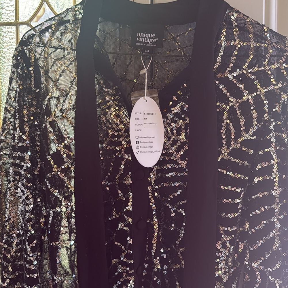 NWT Unique Vintage sequined spider web 🕸️ sheer button down - Picture 3 of 6
